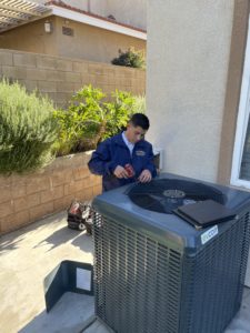 Read more about the article AC Short Cycling: Causes & Fixes