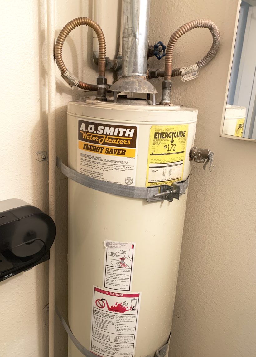You are currently viewing What to Do When Your Water Heater is Leaking